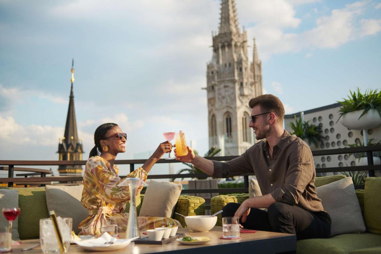 Hilton Budapest Ngoại thất bức ảnh The Terrace at The Ivy Collection